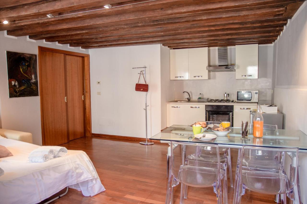 Appartamenti Superior In Via Garibaldi By Bricola Apartments Benátky Exteriér fotografie